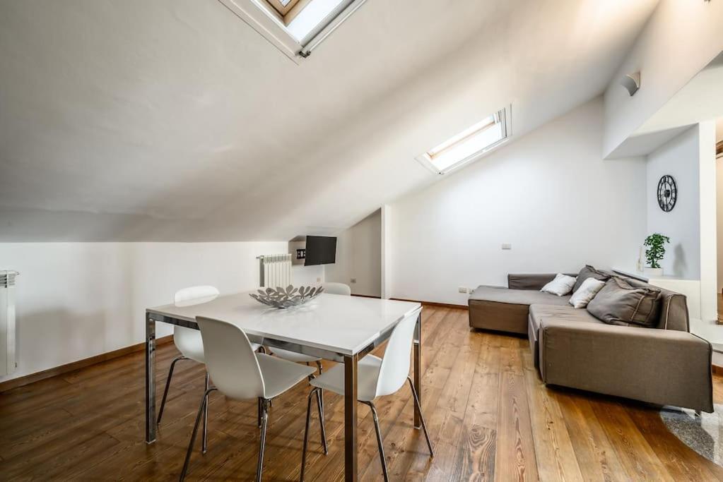 Apartamento Buenos Aires' Nest - 10 Minutes From Duomo With Terrace Milán Exterior foto